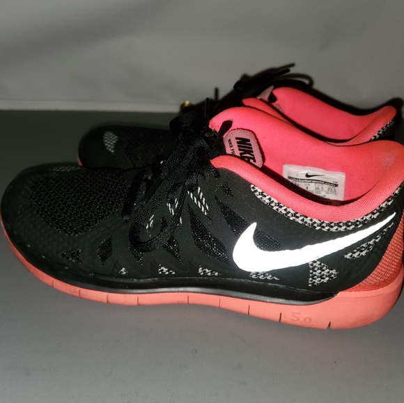 Nike Free Run running sz 4.5Y - Picture 2 of 8